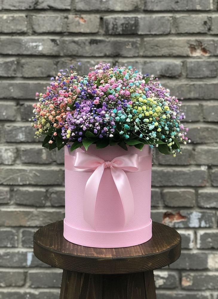 Цветочная композиция из Гипсофила и Розы в шляпной коробке в Янталь