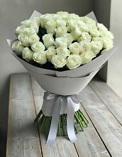 Букет 35 Белых роз в Янталь