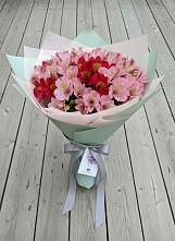 Букет цветов из:  Альстромерии в Янталь