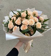 Букет Кремовые розы Латте в Янталь