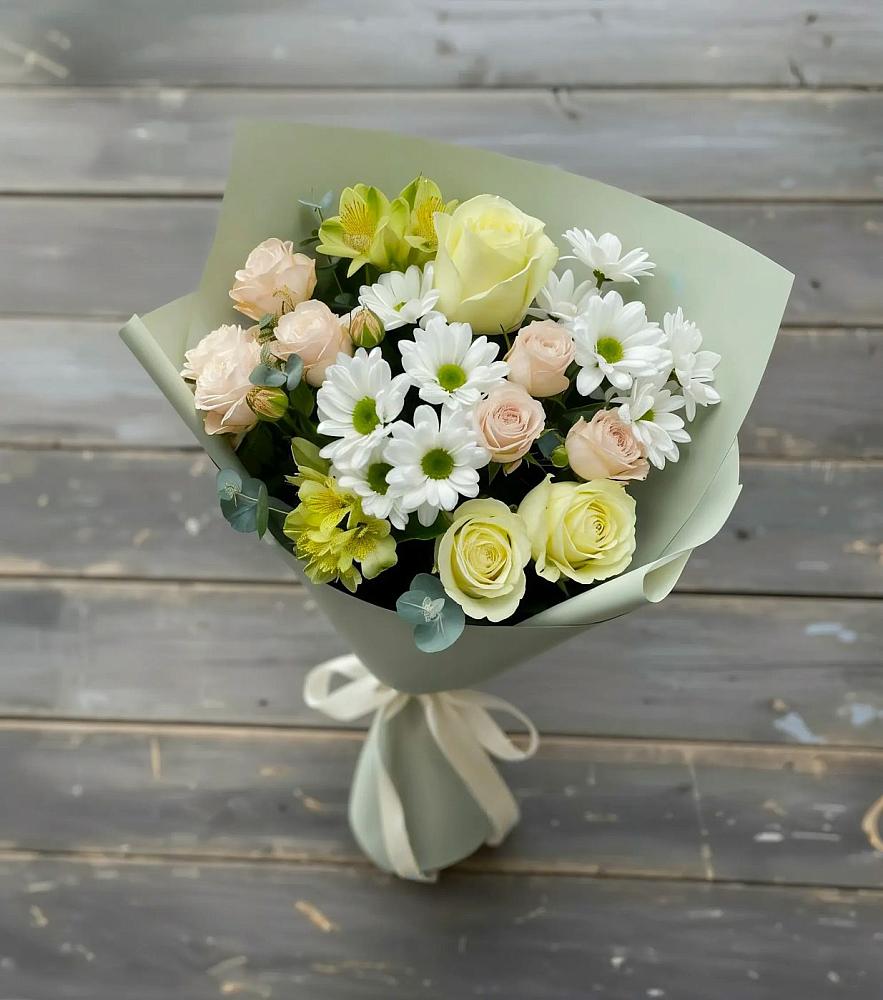 Букет цветов из: Альстромерии, Розы и Хризантемы в Янталь