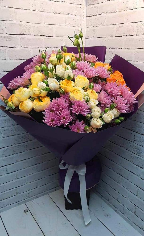 Букет цветов из: Хризантемы и Розы в Янталь