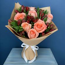 Букет цветов из:  Розы и Альстромерии в Янталь