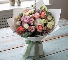 Букет цветов из:  Розы, Лизиантусы и Гвоздики #REPLACE_PRED# Янталь