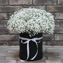 Цветочная композиция из Гипсофила в шляпной коробке в Янталь