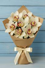 Букет цветов из:  Орхидеи и Розы в Янталь